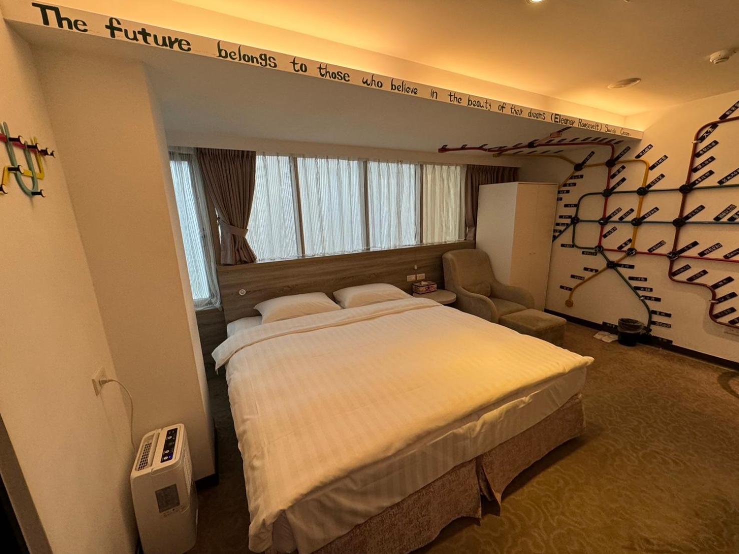 RF Hotel  Linsen Tajpej Buitenkant foto