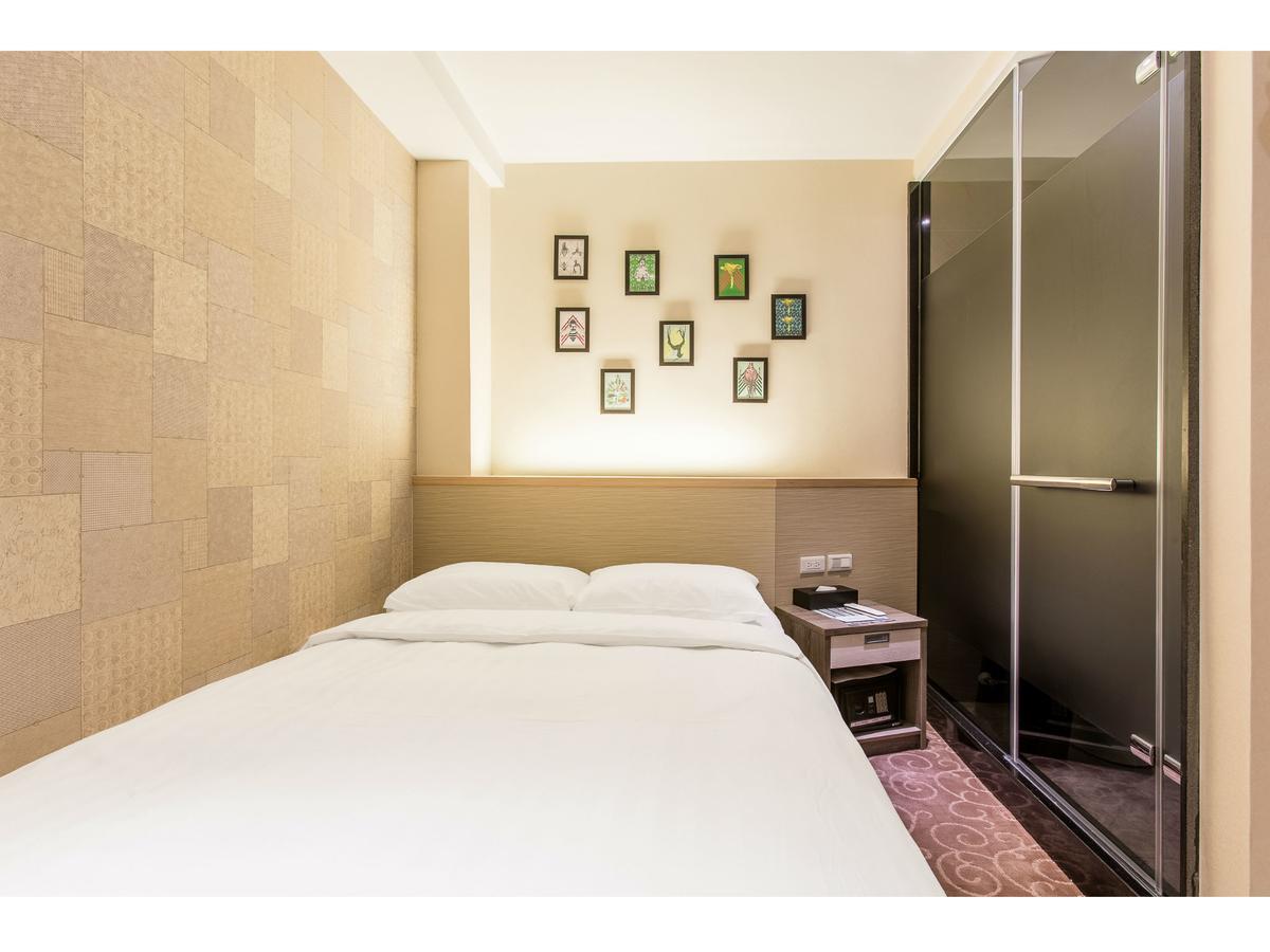 RF Hotel  Linsen Tajpej Buitenkant foto