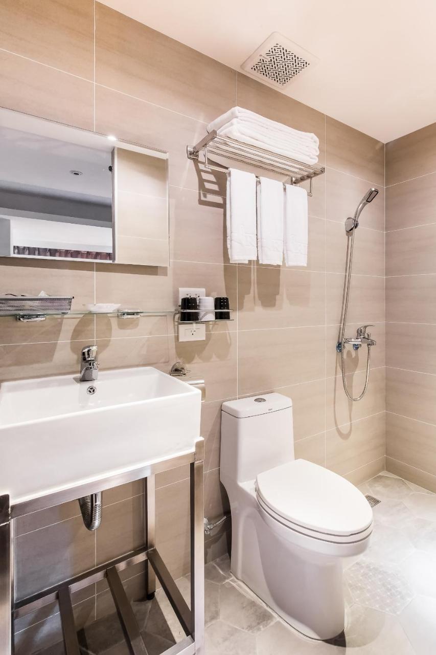 RF Hotel  Linsen Tajpej Buitenkant foto